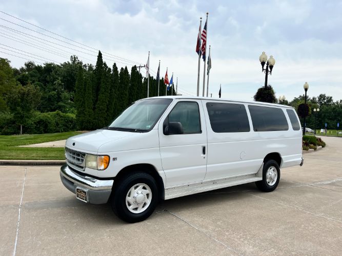 ford econoline wagon 2002 1FBSS31LX2HB48355 image ford econoline wagon 2002 1FBSS31LX2HB48355 image